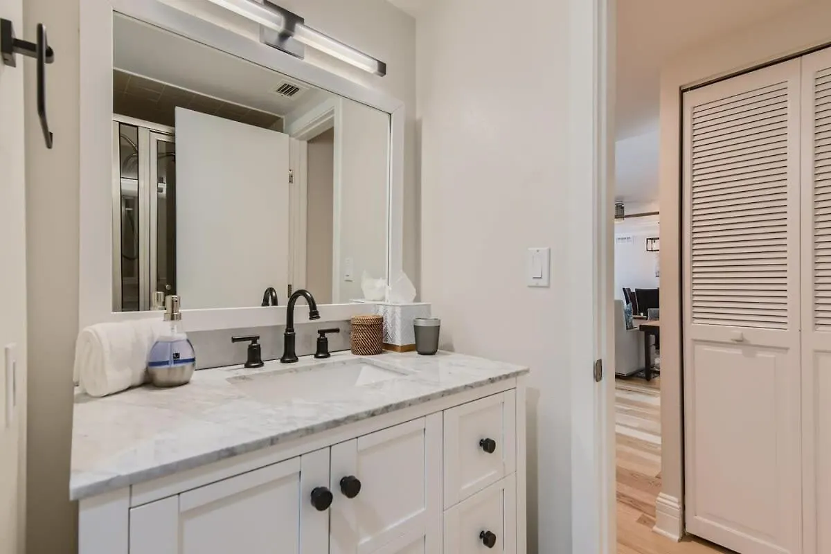 Holiday home Larimer Luxury Top Notch Amenities Walk To All Denver